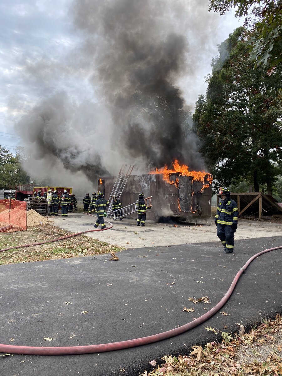 Central Islip Fire Department — Daytime Structure Fire